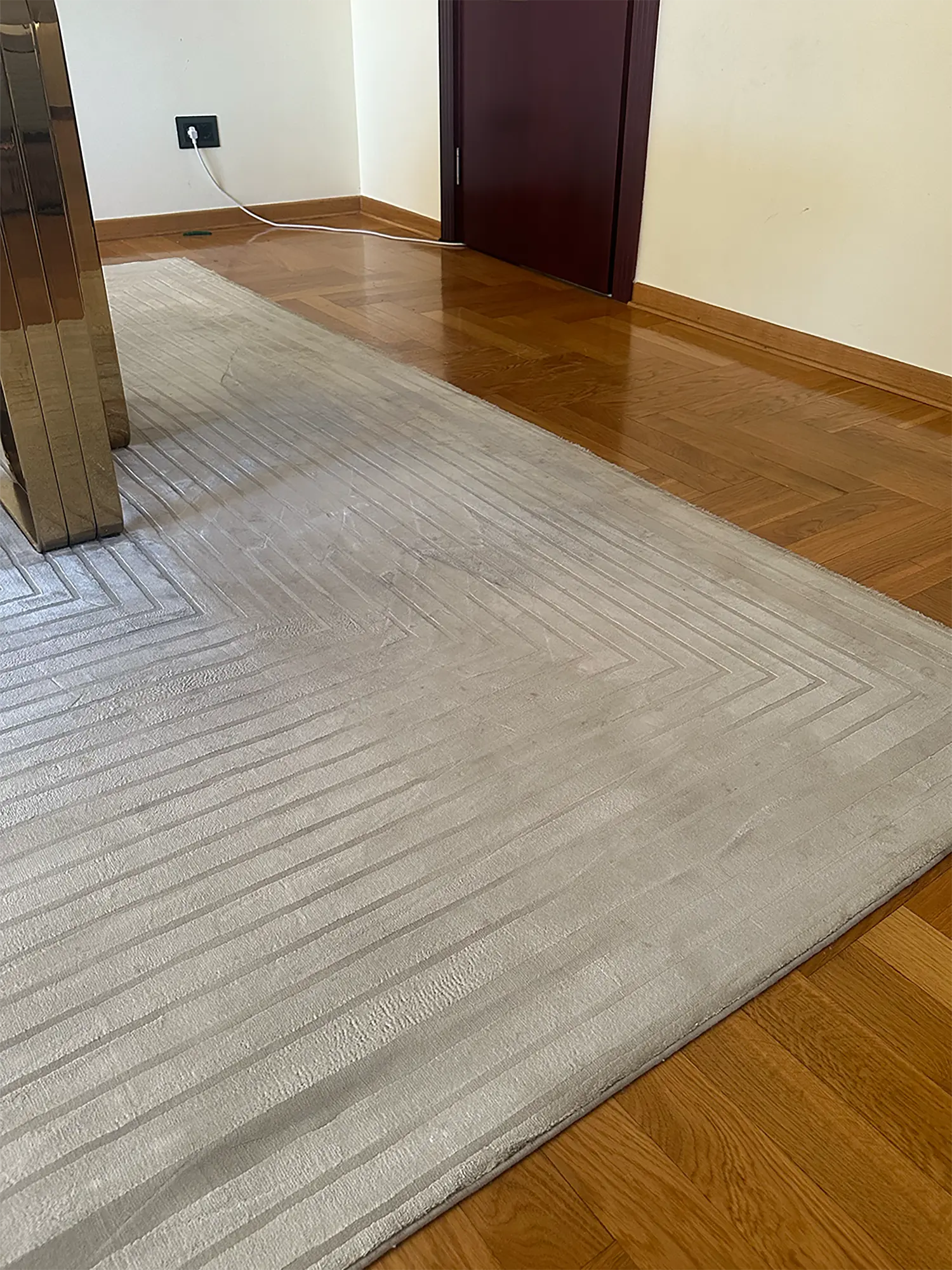 Primer dubinskog čišćenja tepiha